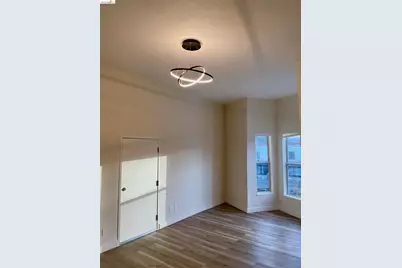 2401 San Pablo Ave, Oakland, CA 94607 - Photo 33