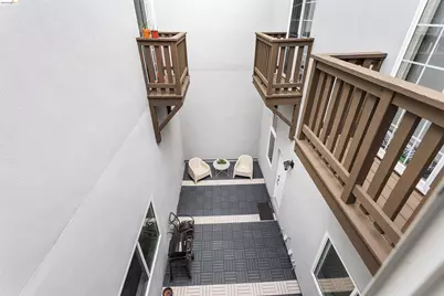 2401 San Pablo Ave, Oakland, CA 94607 - Photo 13