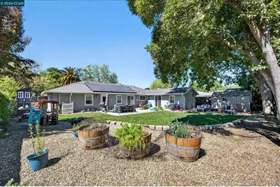 1919 Elinora Dr, Pleasant Hill, CA 94523 - Photo 23