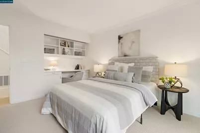 49 Starview Dr, Oakland, CA 94618 - Photo 17