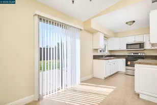 2018 Southwood Dr, Vacaville, CA 95687 - Photo 5