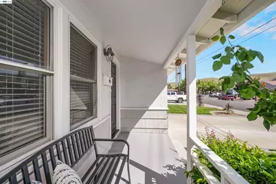 32287 Ithaca St, Hayward, CA 94544 - Photo 11