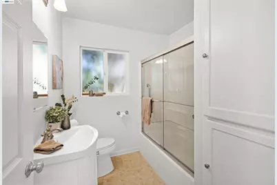 32287 Ithaca St, Hayward, CA 94544 - Photo 27