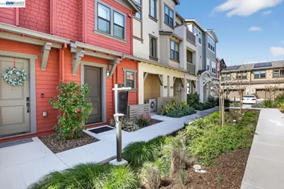 922 Noble Fir Ter #5, Sunnyvale, CA 94086 - Photo 1