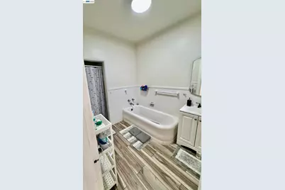 319 Plymouth Ave, San Francisco, CA 94112 - Photo 7