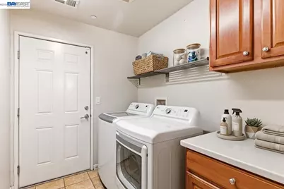 1503 Jetty Dr, Richmond, CA 94804 - Photo 9