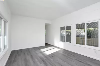 14 Del Rio, Pittsburg, CA 94565 - Photo 3