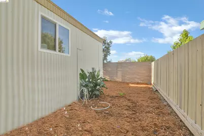 14 Del Rio, Pittsburg, CA 94565 - Photo 17