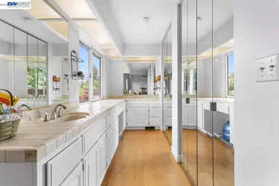 24805 Canyon View Ct, Hayward, CA 94541 - Photo 33