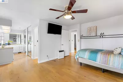 24805 Canyon View Ct, Hayward, CA 94541 - Photo 35