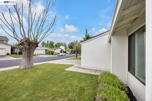 4034 Rennellwood Way, Pleasanton, CA 94566 - Photo 9