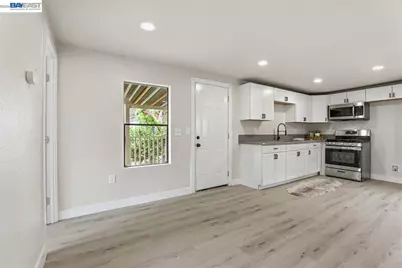 828 Olivina Ave #11, Livermore, CA 94551 - Photo 11