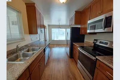 7601 Redbud Ct, Newark, CA 94560 - Photo 5