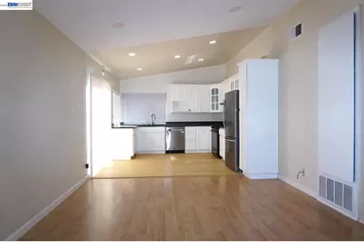 5064 Anaheim Loop, Union City, CA 94587 - Photo 7