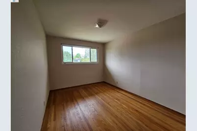 18758 Crane Ave, Castro Valley, CA 94546 - Photo 9