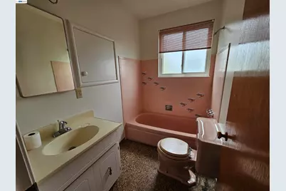 18758 Crane Ave, Castro Valley, CA 94546 - Photo 5