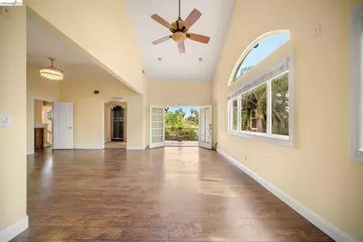 2002 Montauk Ct, Discovery Bay, CA 94505 - Photo 25