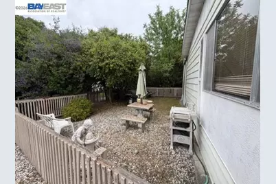 29266 Nantucket Way, Hayward, CA 94544 - Photo 15