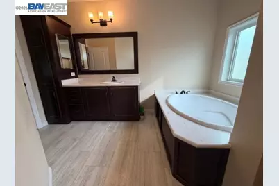 426 Honolulu Circle, Union City, CA 94587 - Photo 15