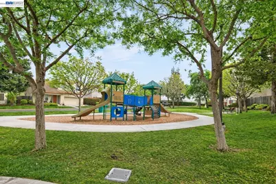 253 Balsam St, Pittsburg, CA 94565 - Photo 47