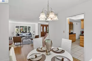 5615 Cold Water Dr, Castro Valley, CA 94552 - Photo 9