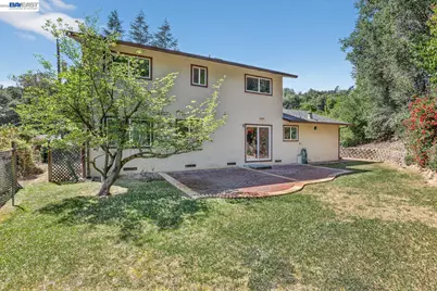 5615 Cold Water Dr, Castro Valley, CA 94552 - Photo 39