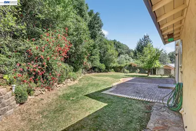 5615 Cold Water Dr, Castro Valley, CA 94552 - Photo 41