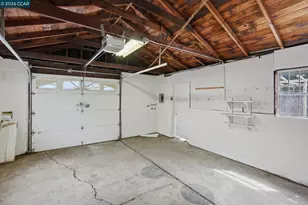 6719 Eastlawn St, Oakland, CA 94621 - Photo 27