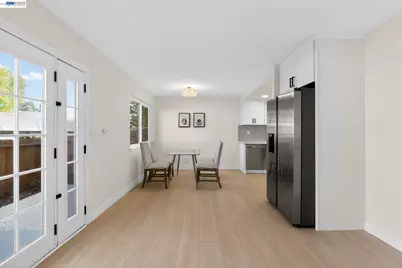 3825 Brockton Dr, Pleasanton, CA 94588 - Photo 7