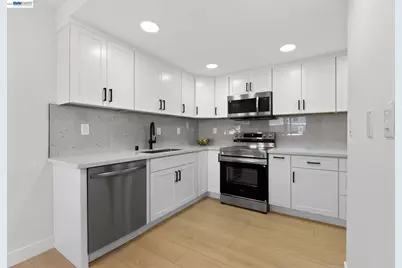 3825 Brockton Dr, Pleasanton, CA 94588 - Photo 5