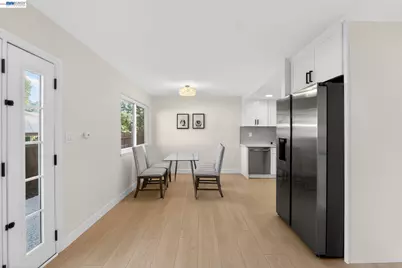 3825 Brockton Dr, Pleasanton, CA 94588 - Photo 3