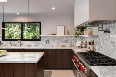 5645 Bacon Rd, Oakland, CA 94619 - Photo 27