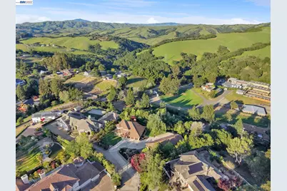 4164 Oak Pointe Ct., Hayward, CA 94542 - Photo 57