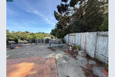 1810 Acapulco Dr, San Pablo, CA 94806 - Photo 15