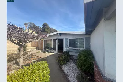 1810 Acapulco Dr, San Pablo, CA 94806 - Photo 1
