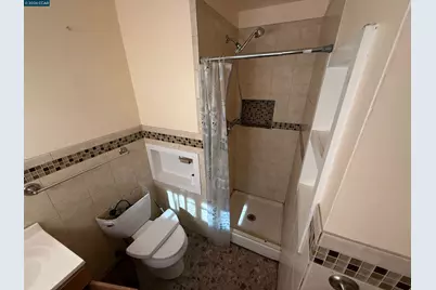 1810 Acapulco Dr, San Pablo, CA 94806 - Photo 27