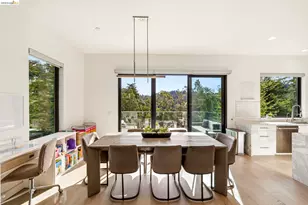 45 Homeglen Ln, Oakland, CA 94611 - Photo 15