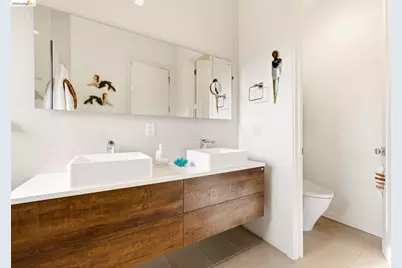 45 Homeglen Ln, Oakland, CA 94611 - Photo 35