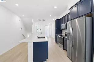 2811 Cathwood Ln, Alameda, CA 94501 - Photo 13