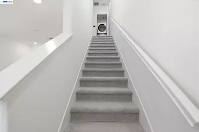 2811 Cathwood Ln, Alameda, CA 94501 - Photo 17