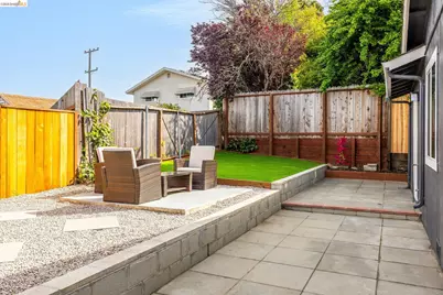 1354 Santa Clara St, Richmond, CA 94804 - Photo 35