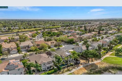 389 Roundhill Dr, Brentwood, CA 94513 - Photo 51