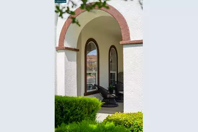 389 Roundhill Dr, Brentwood, CA 94513 - Photo 7