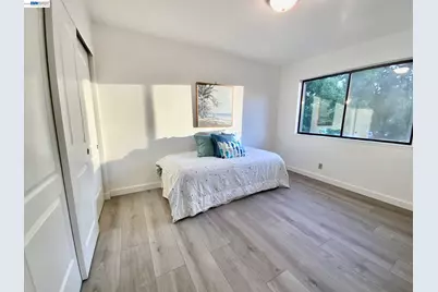 304 Hackamore Ln, Fremont, CA 94539 - Photo 15