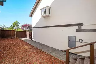 1310 Lewis Ln, Pinole, CA 94564 - Photo 35