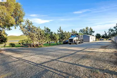 4002 Dyer Rd, Livermore, CA 94551 - Photo 41