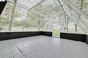 4002 Dyer Rd, Livermore, CA 94551 - Photo 15