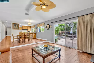 5565 Banff Ct, Concord, CA 94521 - Photo 17