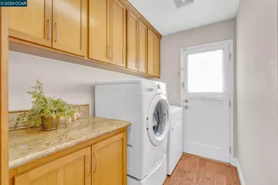 5565 Banff Ct, Concord, CA 94521 - Photo 21