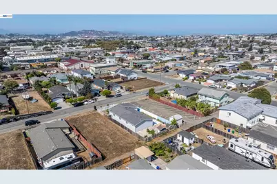 628 17th St, Richmond, CA 94804 - Photo 59